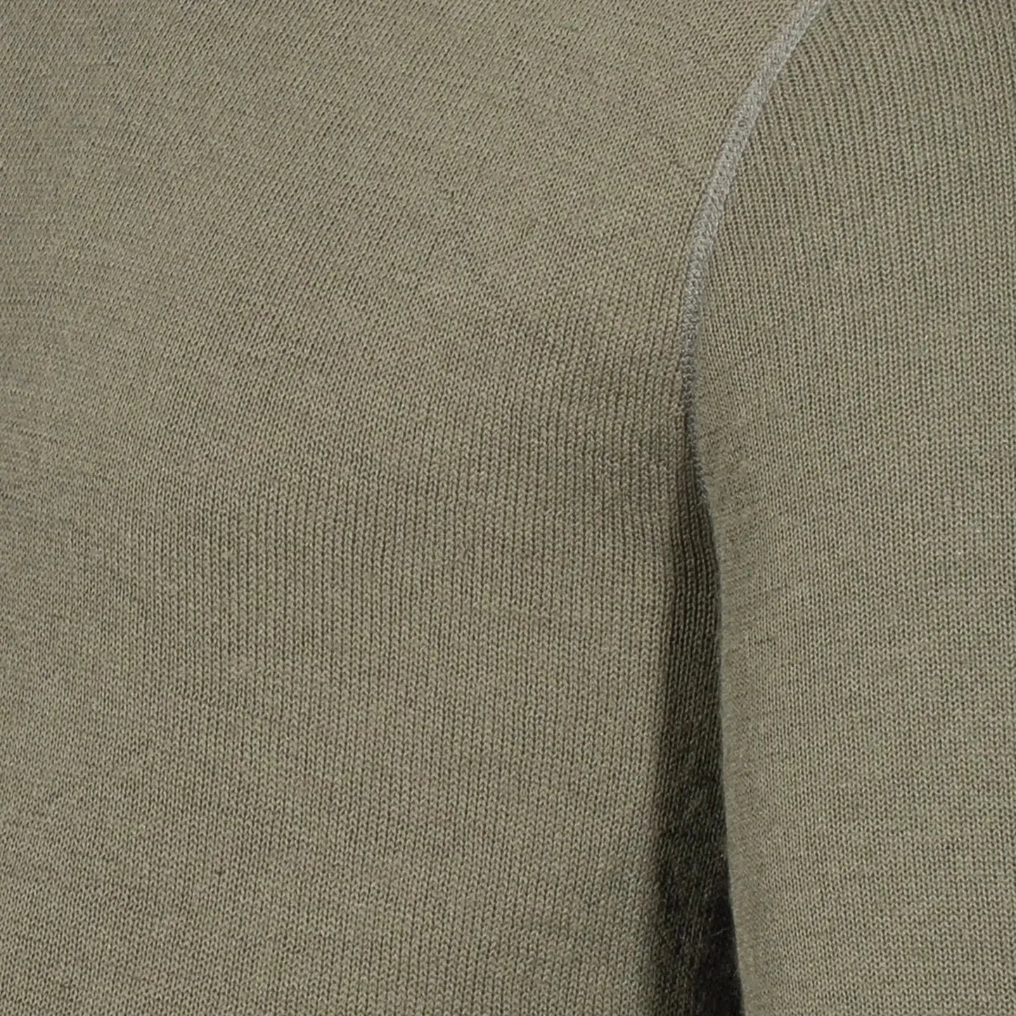 woolpower-unterhemd-crewneck-longsleeve-200-pine-green-ansicht-4