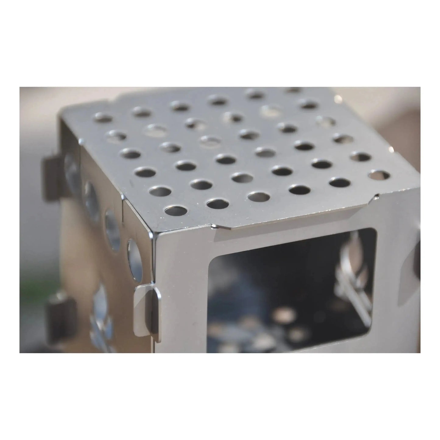 bushcraft-essentials-grillplatte-bushbox-ti-ansicht-3