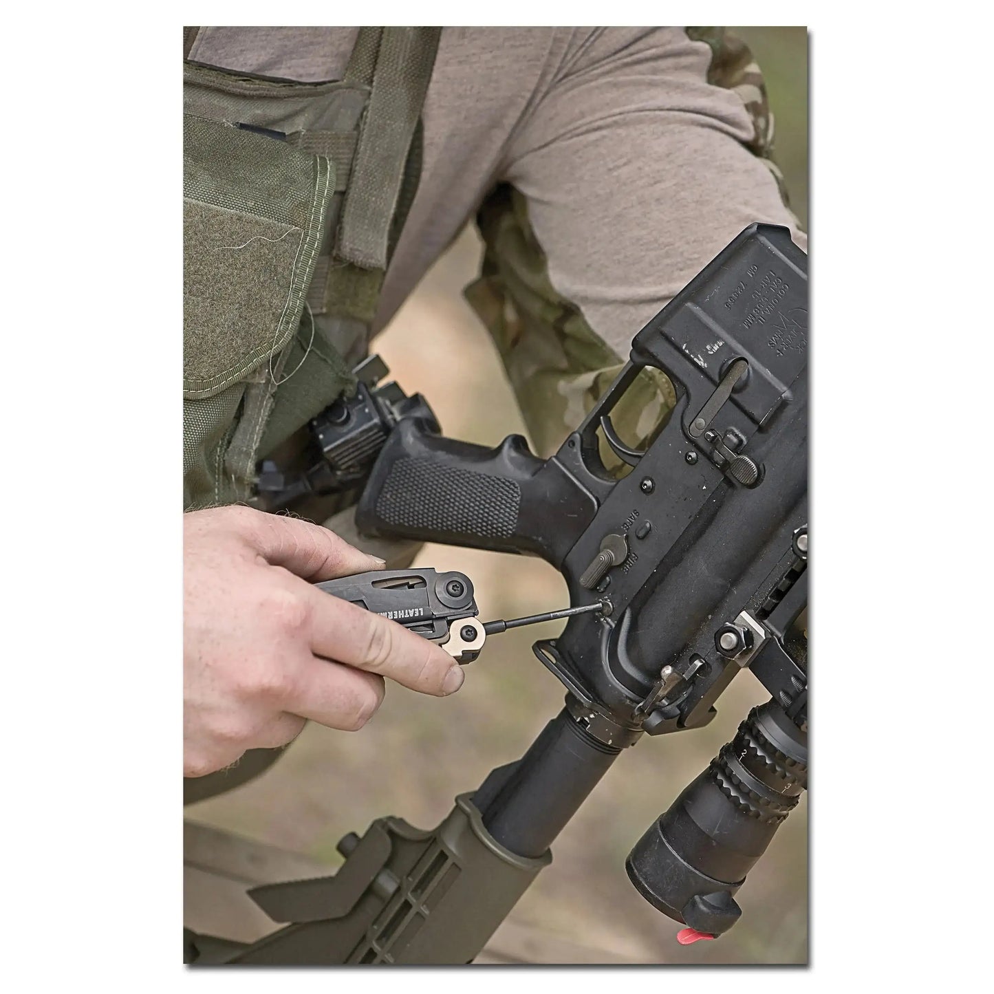 leatherman-multitool-military-utility-tool-mut-schwarz-ansicht-9