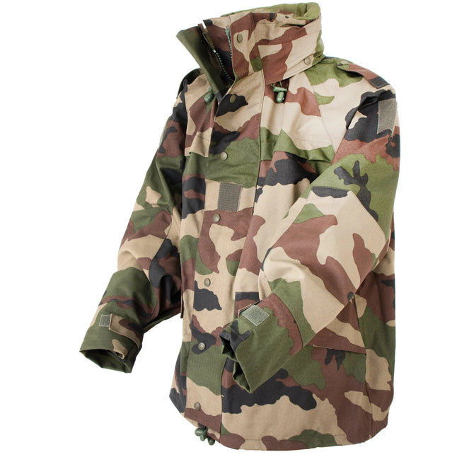 Chaqueta impermeable francesa CCE como nueva