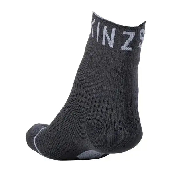sealskinz-socken-dunton-schwarz-grau-ansicht-2