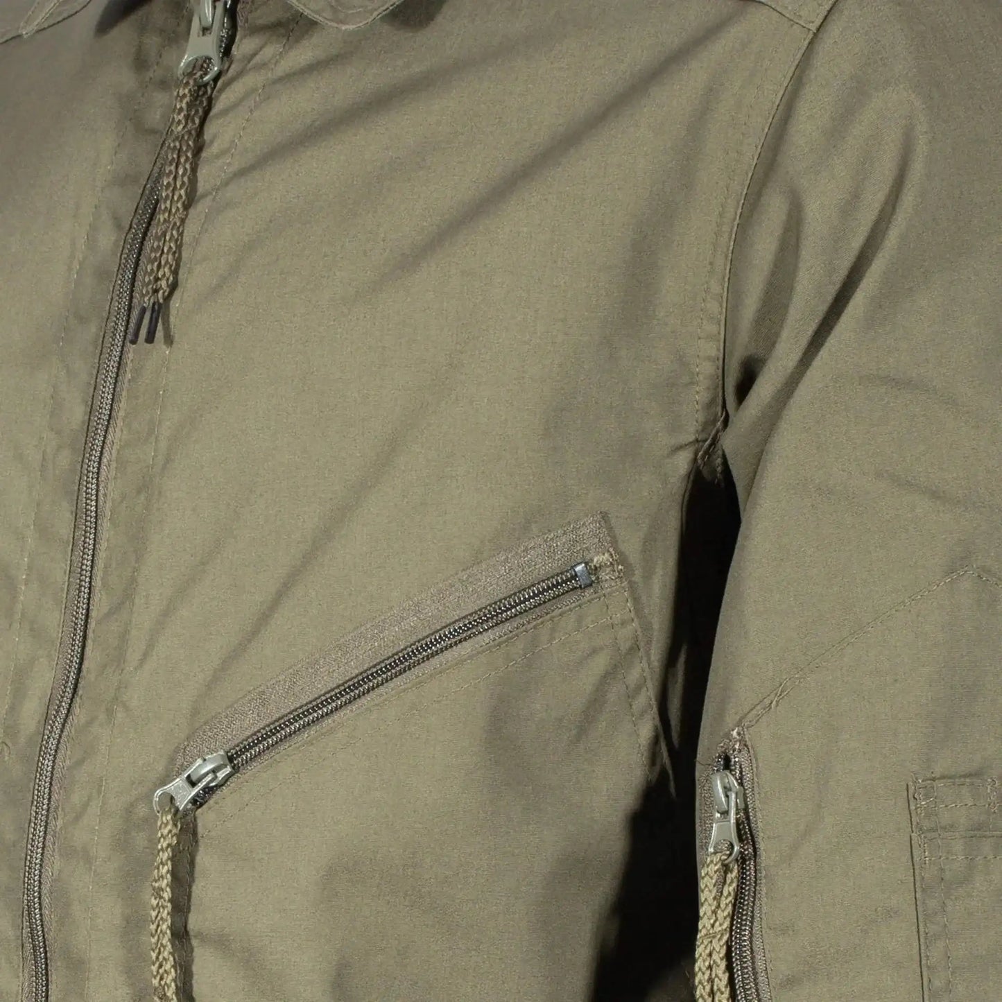 mil-tec-bw-fliegerkombi-ansicht-4