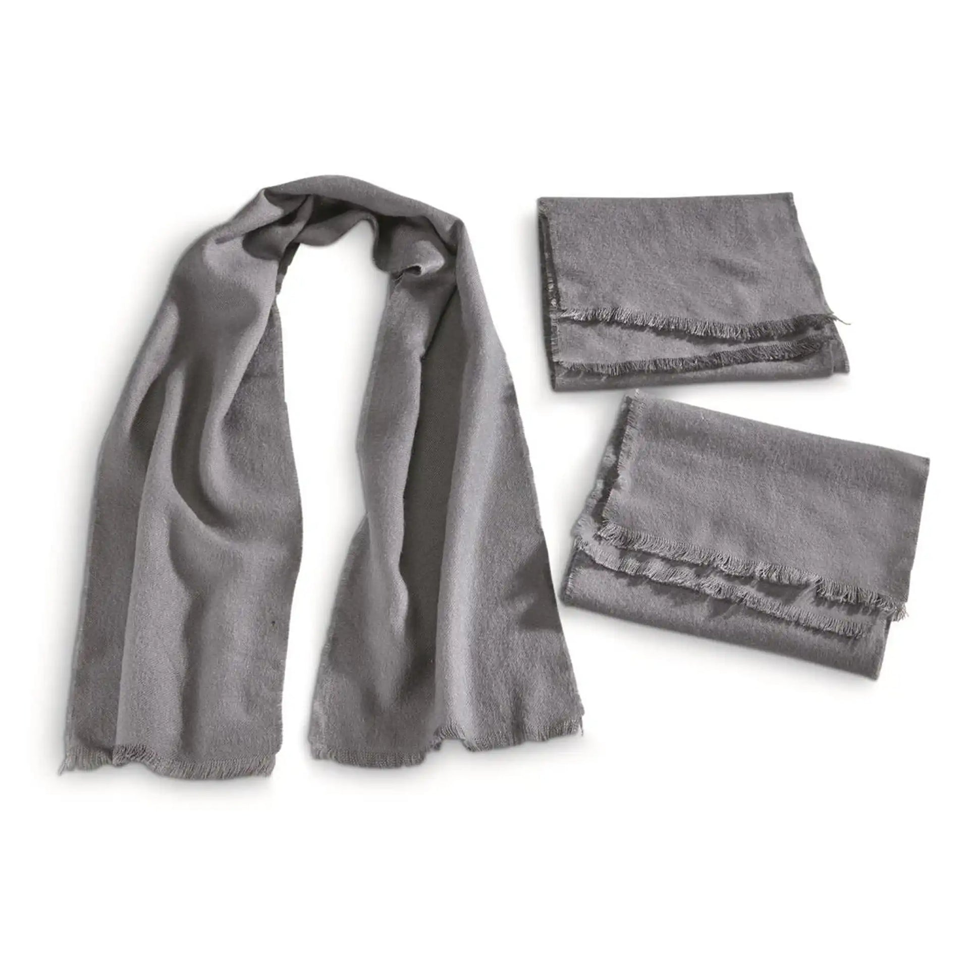 Pañuelo gris usado
