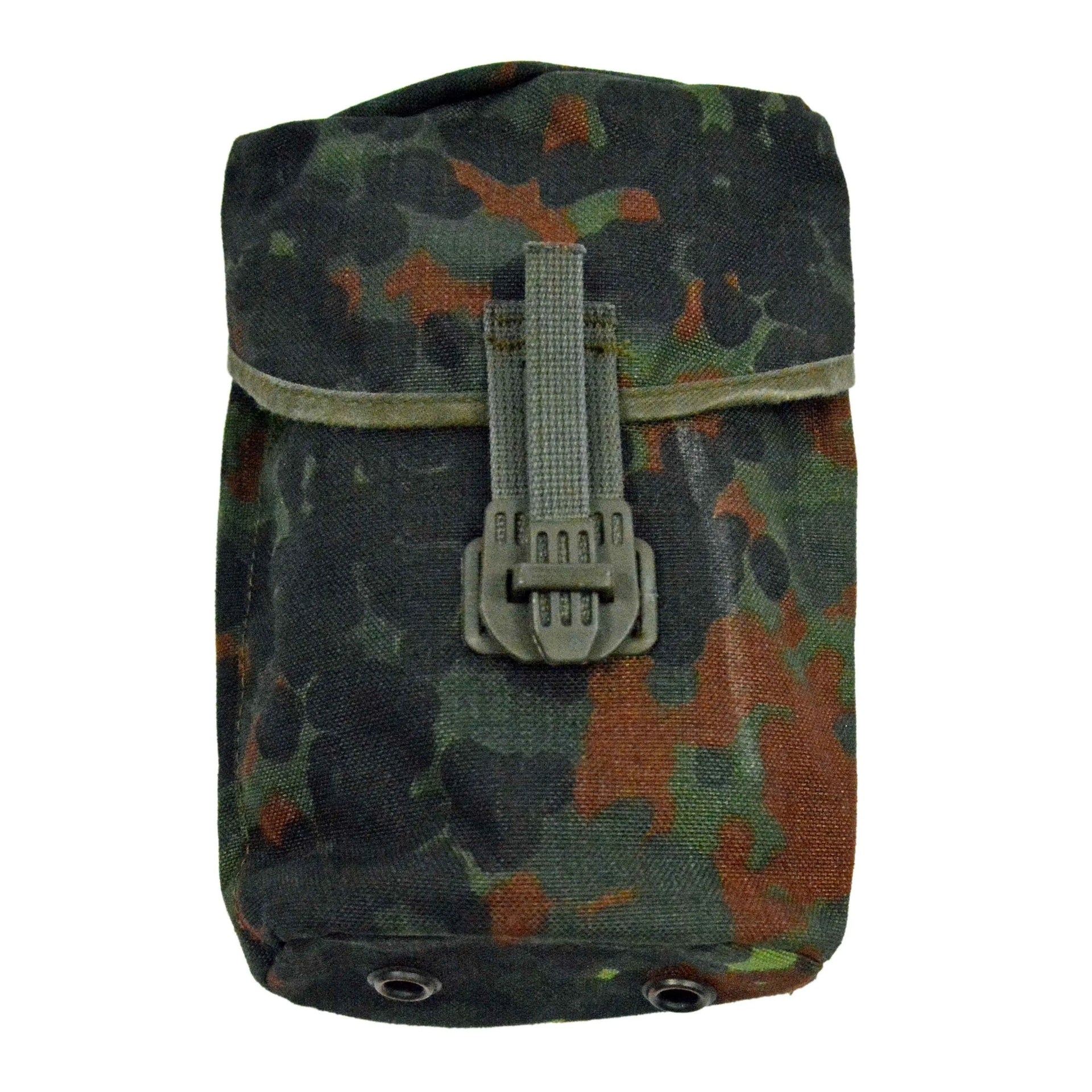 bundeswehr-original-feldflaschentasche-flecktarn-gebraucht-ansicht-1