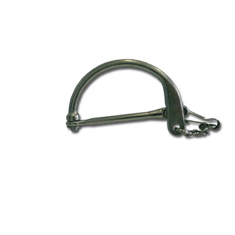 Duffel bag closure bar