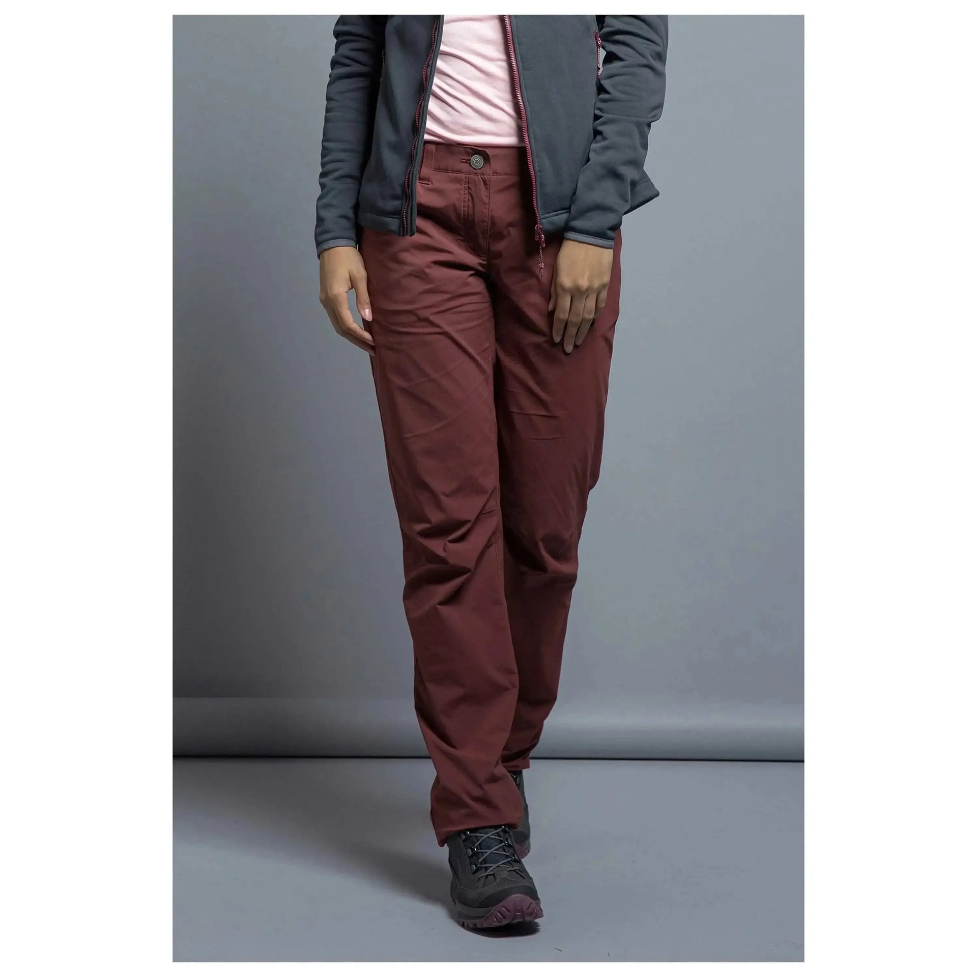 tatonka-hose-travel-pants-aubergine-red-frauen-ansicht-1