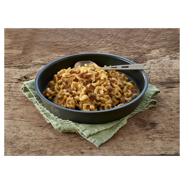 trek-n-eat-jaegertopf-mit-rindfleisch-und-nudeln-ansicht-2