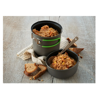 Ragoût de pommes de terre aux oignons frits