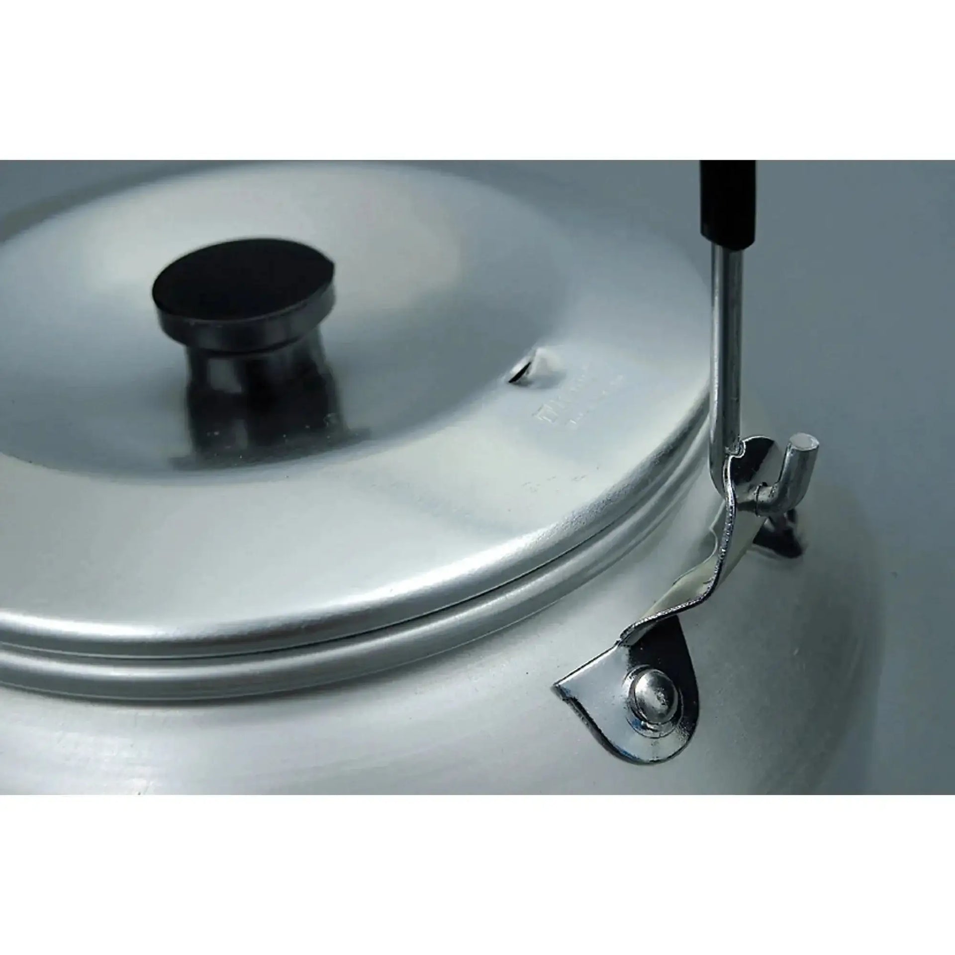 trangia-wasserkessel-0-9-l-ansicht-2