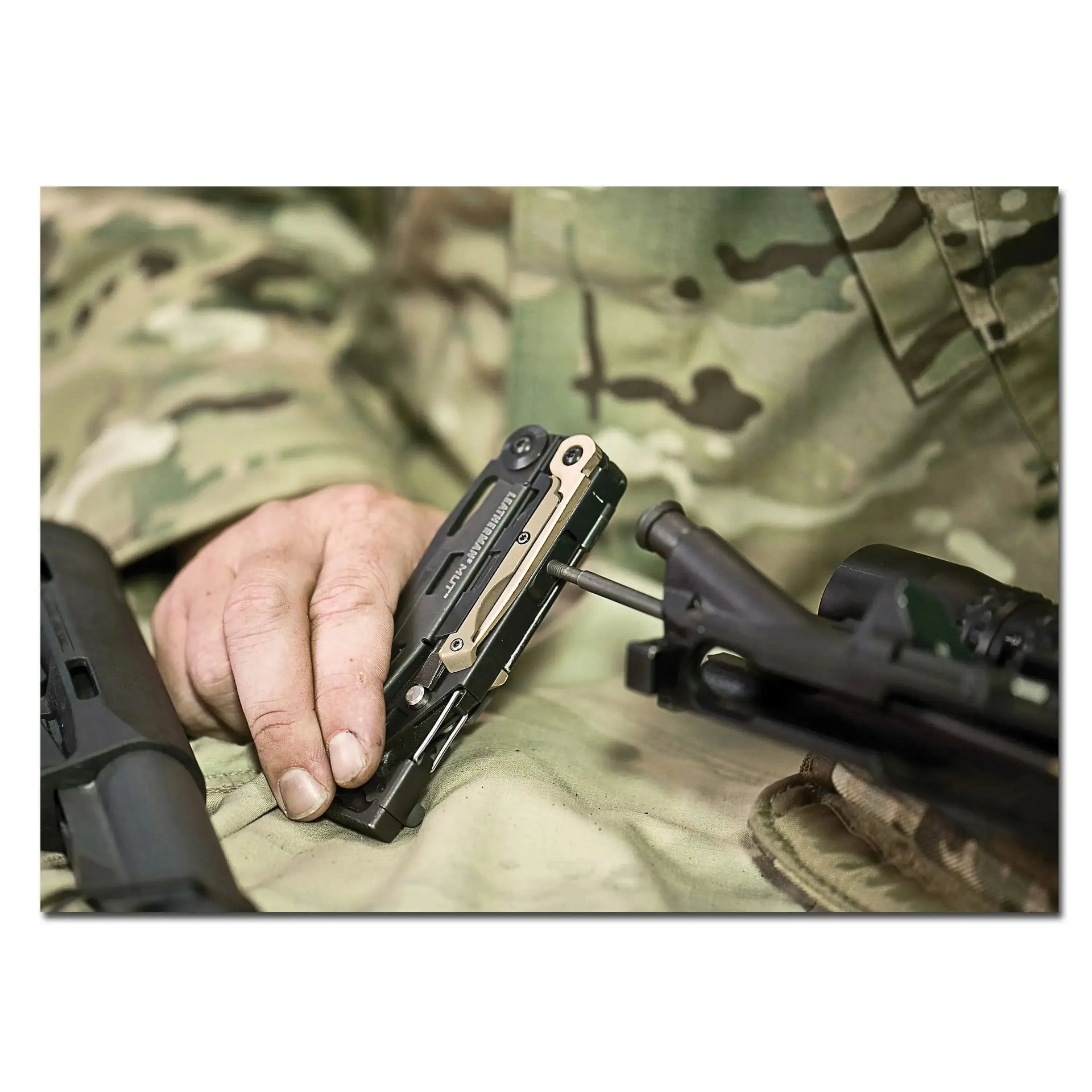 leatherman-multitool-military-utility-tool-mut-schwarz-ansicht-6