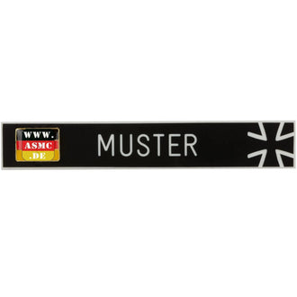 Placa de identificación con bandera de servicio y cruz de hierro negra