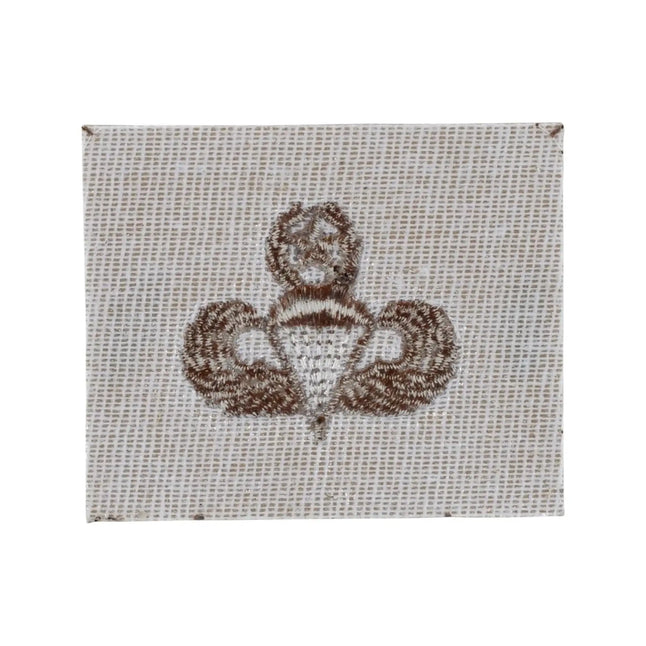 jr-emblem-co-abzeichen-us-master-parachutist-textil-desert-ansicht-2