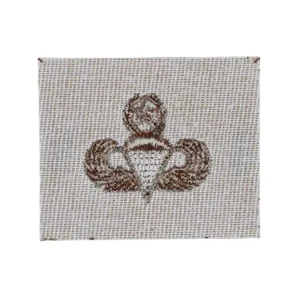 jr-emblem-co-abzeichen-us-master-parachutist-textil-desert-ansicht-3