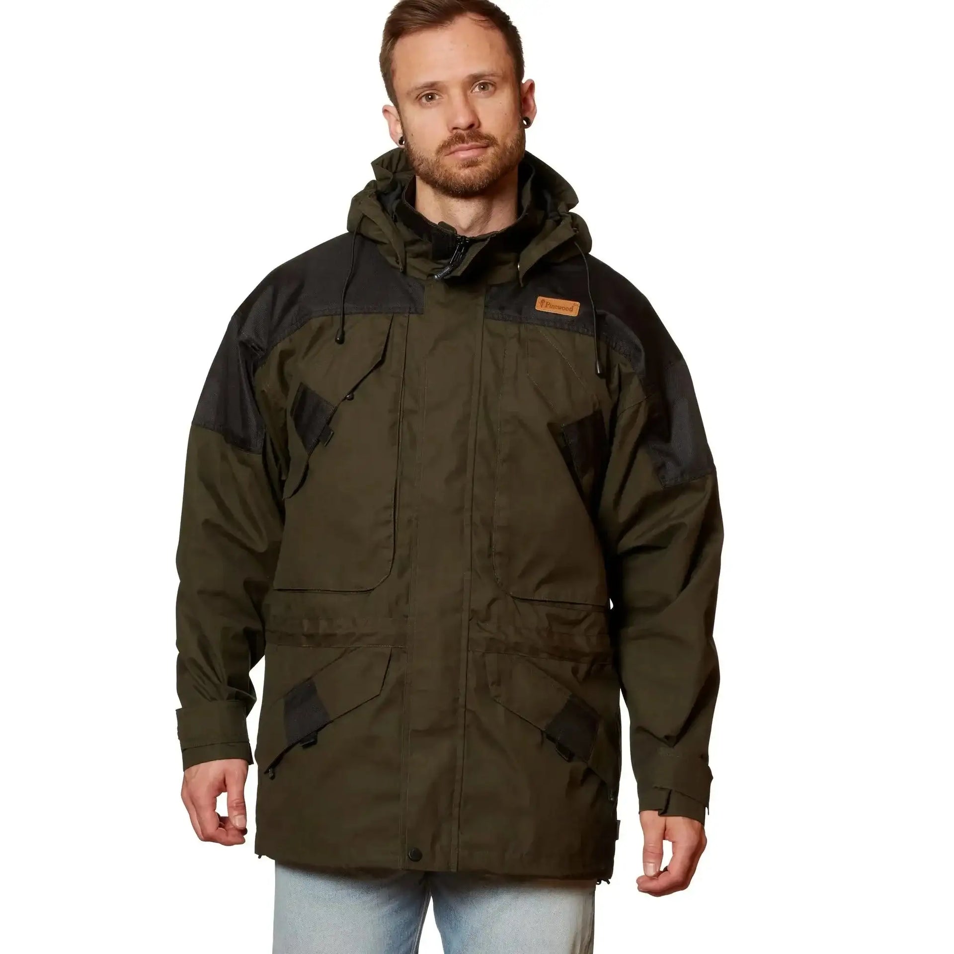 pinewood-jacke-lappland-extreme-mossgreen-schwarz-ansicht-5
