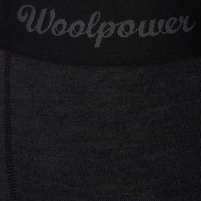 woolpower-unterhose-long-johns-protection-lite-anthrazit-frauen-ansicht-4