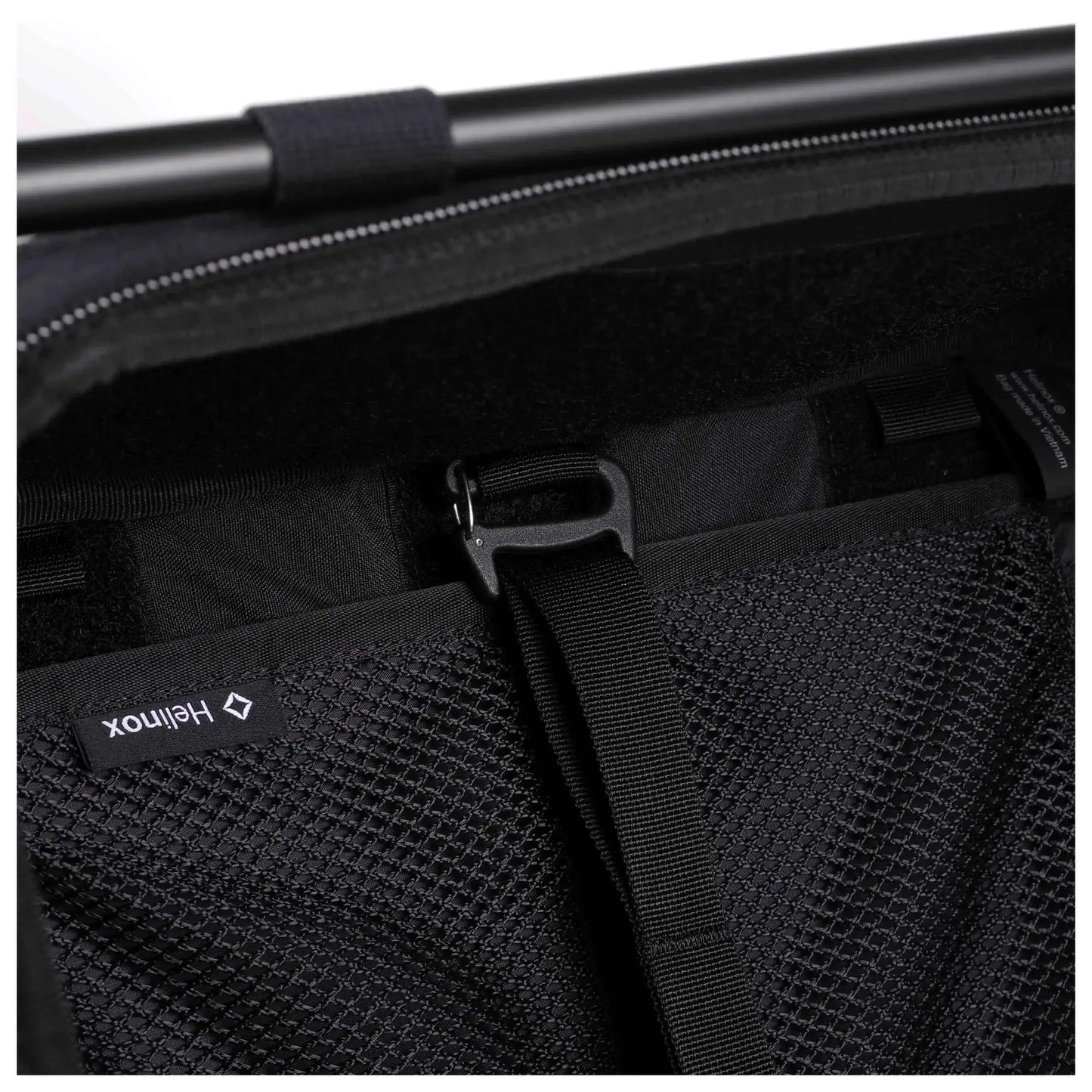 helinox-kompressionssystem-compressor-fuer-field-office-schwarz-ansicht-5