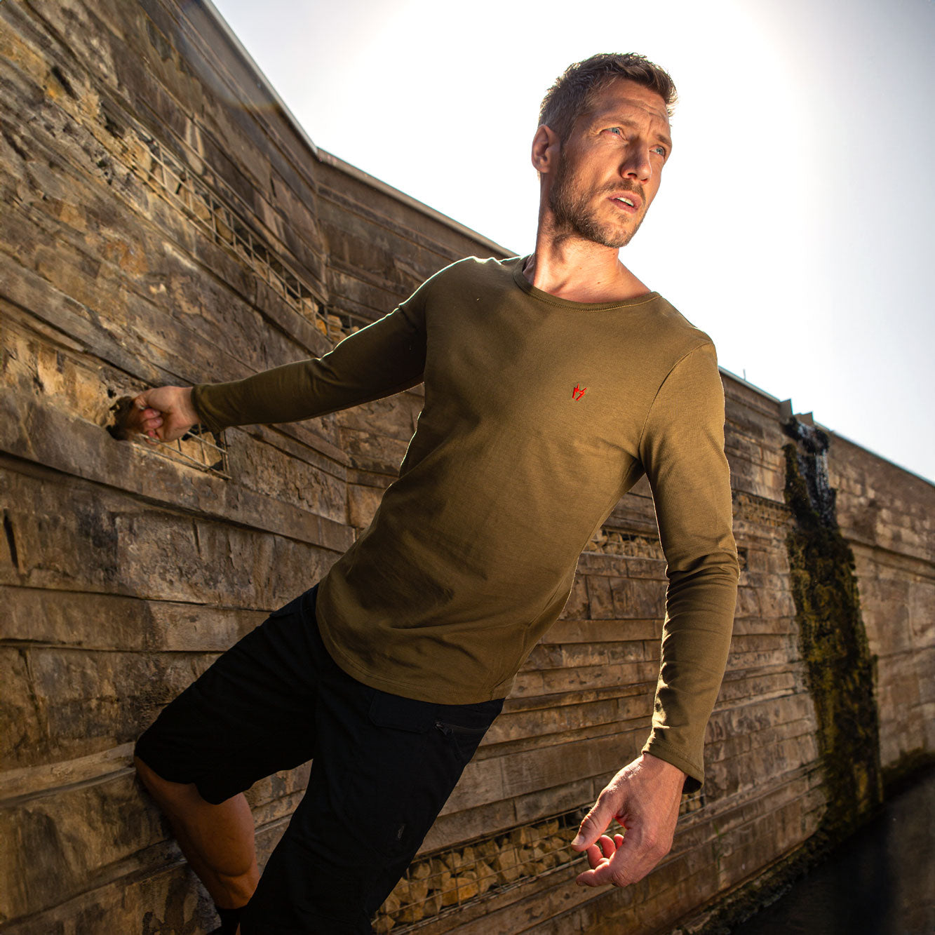 Sweatshirt Classic with boat neckline