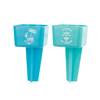 Strandbecher mit Erdspieß