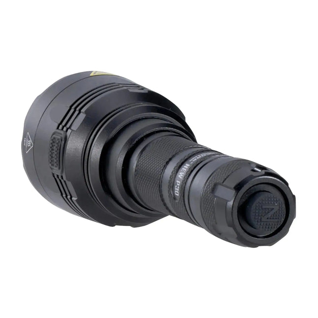 nitecore-taschenlampe-new-p30-schwarz-ansicht-3