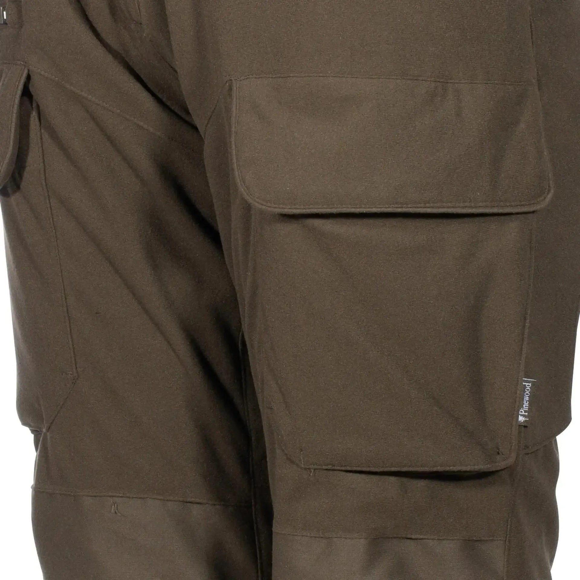 pinewood-hose-smaland-forest-hunting-green-frauen-ansicht-4