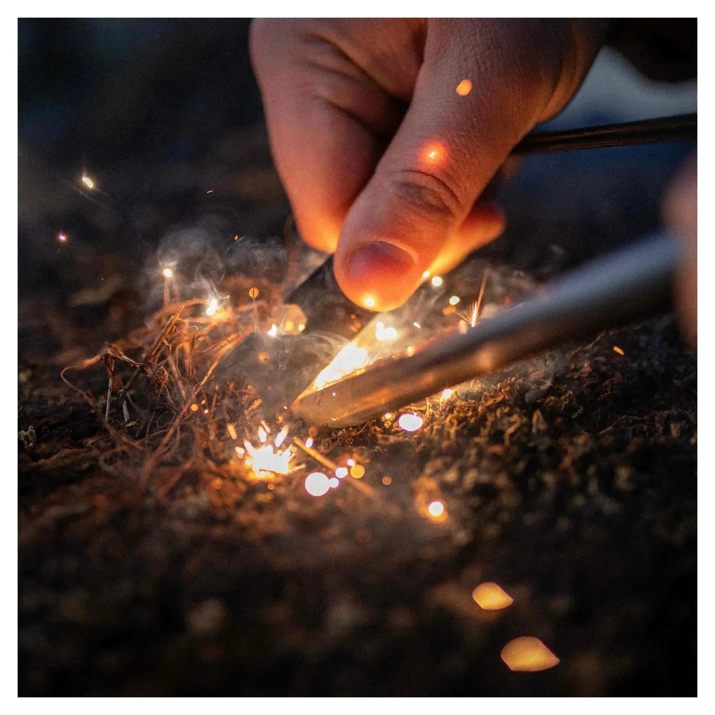 survival-stuff-feuerstahl-discovery-schwarz-silberfarben-ansicht-6