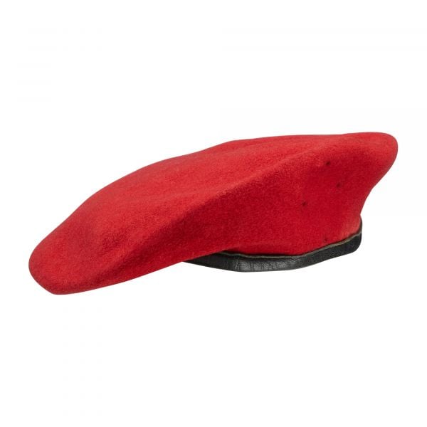 BW Beret red used